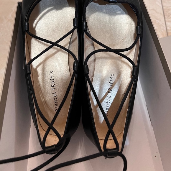 Oriental Traffic Flats with Laces - Picture 1 of 5